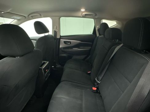Used 2019 Nissan Murano S image 10