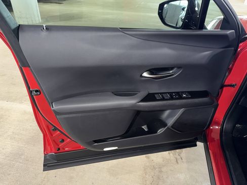 Used 2024 Lexus UX 250h FWD image 14