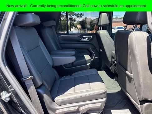Used 2024 Chevrolet Tahoe Z71 w/ Luxury Package AWD/4WD image 13