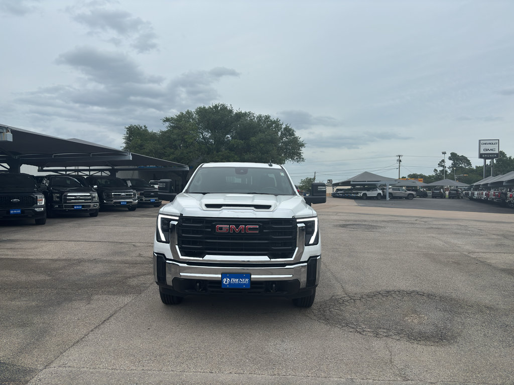 Used 2026 GMC Sierra 2500 Pro w/ Convenience Package RWD image 2