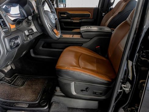 Used 2024 RAM 2500 Limited image 14