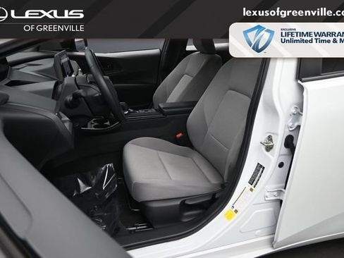 Used 2023 Toyota Prius LE FWD image 21