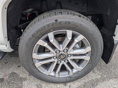 New 2025 Toyota 4Runner Limited image 31