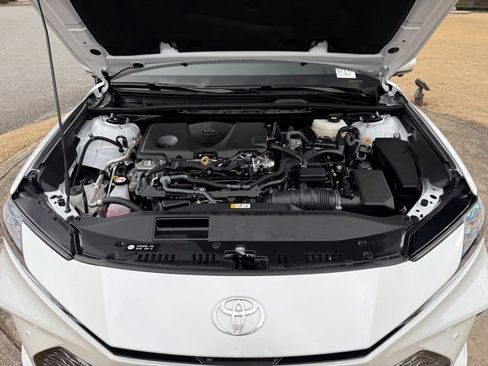 Used 2025 Toyota Camry XLE image 31