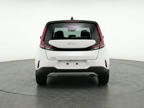 Used 2025 Kia Soul LX w/ LX Technology Package FWD image 7
