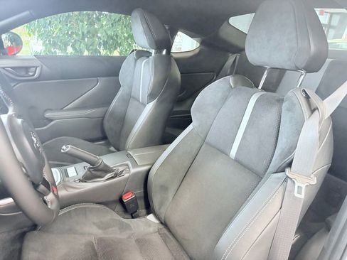 Used 2026 Toyota GR86 Premium w/ ALL Weather Mat Package (TMS) RWD image 23