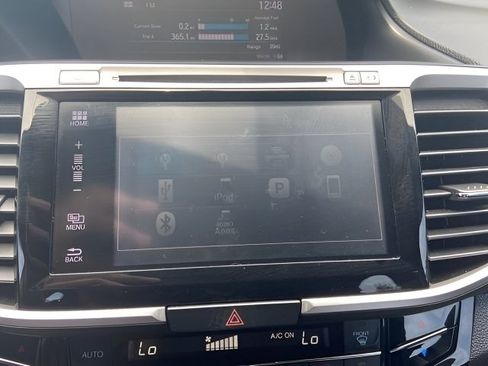 Used 2017 Honda Accord EX image 21