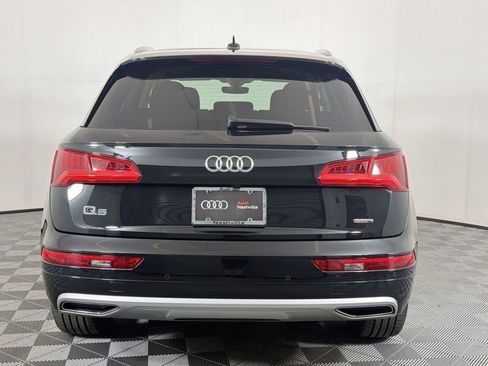 Certified 2019 Audi Q5 2.0T Premium Plus w/ Premium Plus Package AWD/4WD image 10