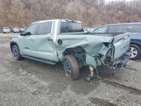 Used 2025 Toyota Tundra Limited AWD/4WD image 3