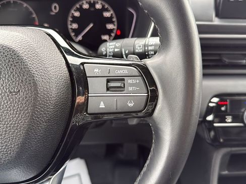 Used 2025 Honda Pilot EX-L image 34