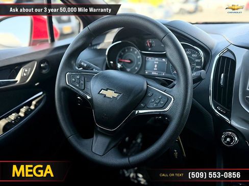 Used 2017 Chevrolet Cruze LT w/ RS Package FWD image 21