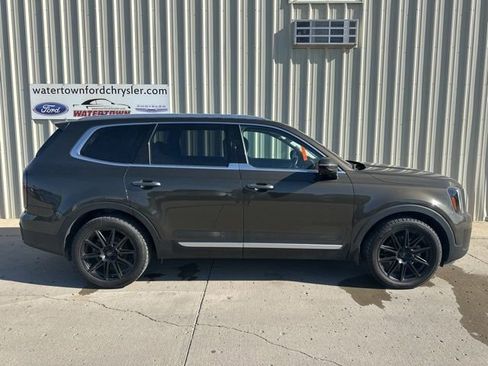 Used 2023 Kia Telluride SX AWD/4WD image 1