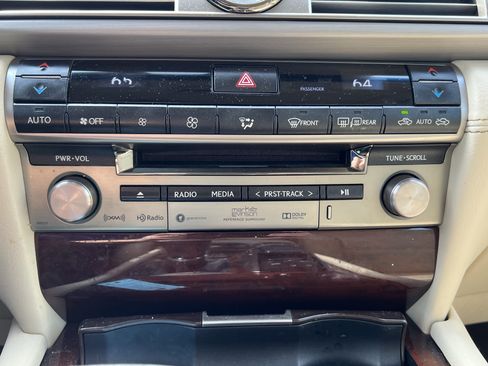 Used 2017 Lexus LS 460 L w/ Ultra Luxury Package RWD image 30