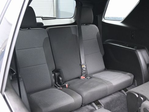 Used 2023 Chevrolet Traverse LT w/ LPO, Floor Liner Package image 34