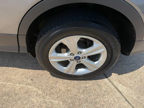 Used 2014 Ford Escape S FWD image 9