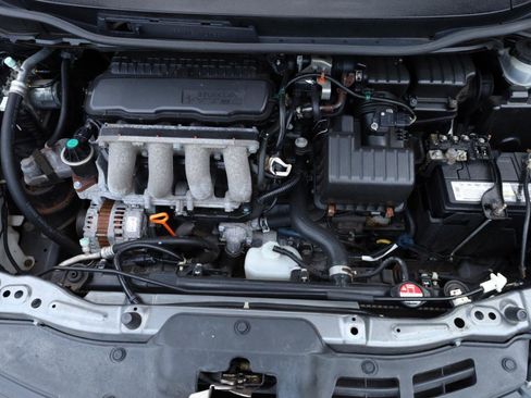 Used 2013 Honda Fit Sport image 29