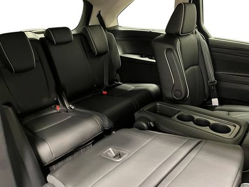 New 2026 Honda Odyssey Touring image 25