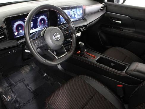Certified 2026 Nissan Kicks SR FWD image 19