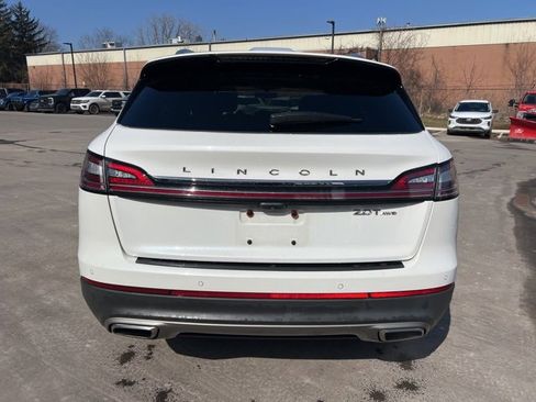 Used 2020 Lincoln Nautilus Reserve image 6