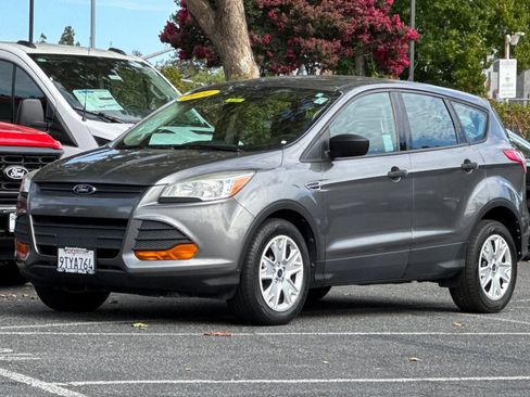 Used 2014 Ford Escape S FWD image 8
