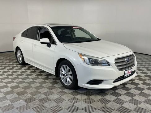 Used 2015 Subaru Legacy 2.5i Premium w/ Moonroof Package AWD/4WD image 17