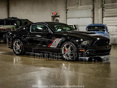 Used 2013 Ford Mustang GT Premium RWD image 1