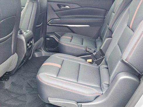 New 2026 Chevrolet Traverse RS image 15