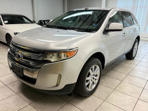 Used 2011 Ford Edge Limited image 3