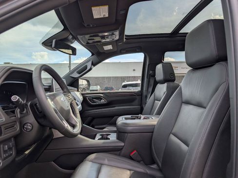 Used 2024 Chevrolet Tahoe LT w/ LT Signature Package AWD/4WD image 8