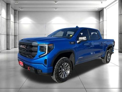 Used 2022 GMC Sierra 1500 AT4 w/ Technology Package image 3