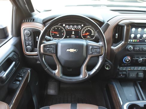 Used 2021 Chevrolet Silverado 3500 High Country AWD/4WD image 32