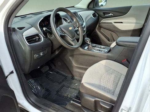 Used 2023 Chevrolet Equinox LS w/ LPO, Floor Liner Package AWD/4WD image 11