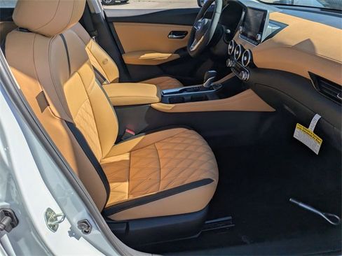 New 2025 Nissan Sentra SV w/ SV Premium Package image 33