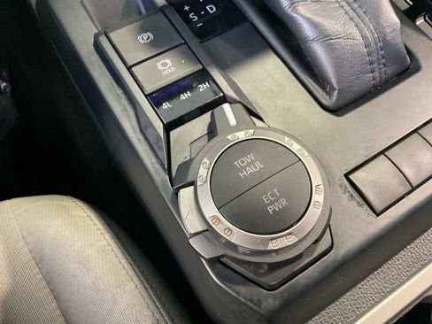 Certified 2024 Toyota Tacoma SR5 image 19