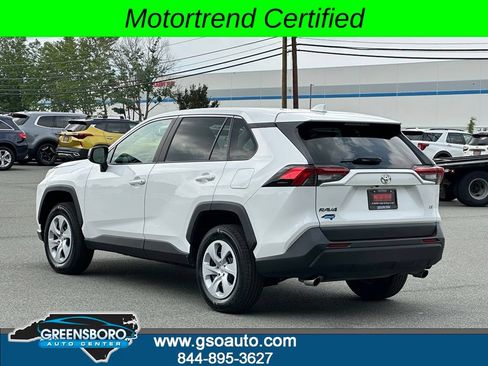 Used 2023 Toyota RAV4 LE FWD image 4