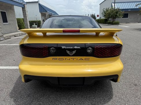 Used 2002 Pontiac Firebird Formula RWD image 5