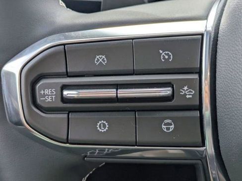New 2026 GMC Acadia Denali Ultimate w/ LPO, Floor Liner Package FWD image 28