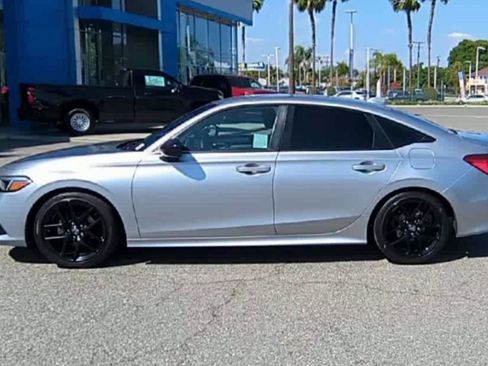 Used 2024 Honda Civic Sport image 5