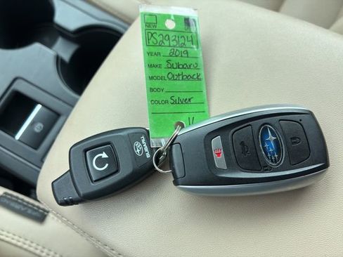 Used 2019 Subaru Outback 3.6R Limited w/ Popular Package #2 AWD/4WD image 21