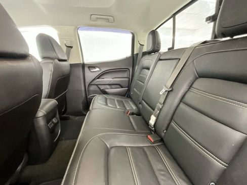 Used 2018 GMC Canyon Denali image 7
