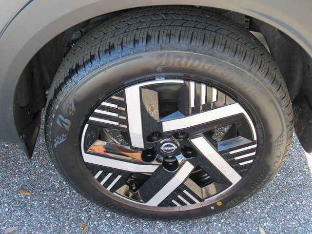 Used 2026 Nissan Kicks SV w/ Illumination Package FWD image 7