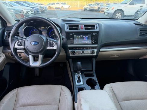 Used 2016 Subaru Outback 2.5i Limited AWD/4WD image 7