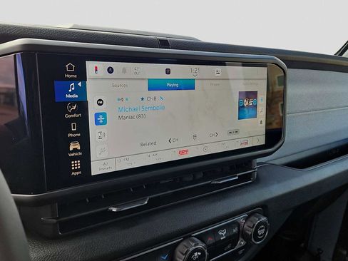 Used 2024 Jeep Wrangler Sport S image 24