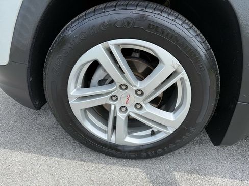 Used 2019 GMC Terrain SLE w/ Driver Convenience Package FWD image 10