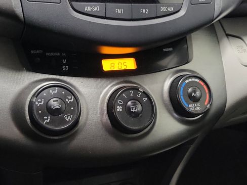 Used 2011 Toyota RAV4 4WD image 29