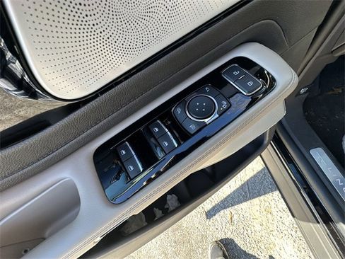 New 2024 Lincoln Aviator Reserve w/ Equipment Group 201A image 13