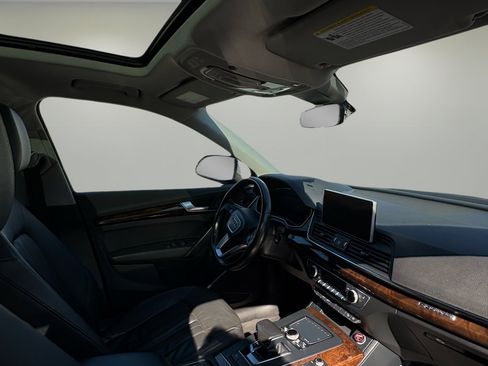 Used 2018 Audi Q5 2.0T Premium image 36