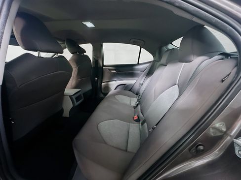 Used 2022 Toyota Camry LE image 26