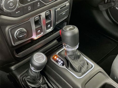 Used 2026 Jeep Wrangler Sport AWD/4WD image 21