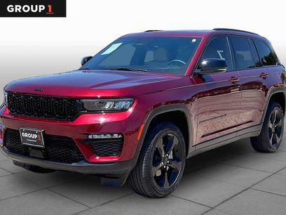 Used 2025 Jeep Grand Cherokee Limited w/ Black Appearance Package